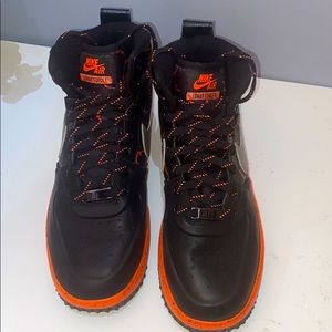 High top Nike Air’s